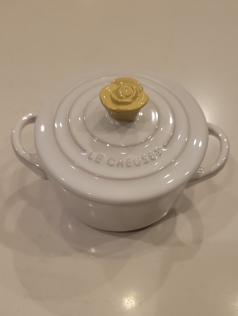Le Creuset Rare Yellow Rose Cocotte With Lid